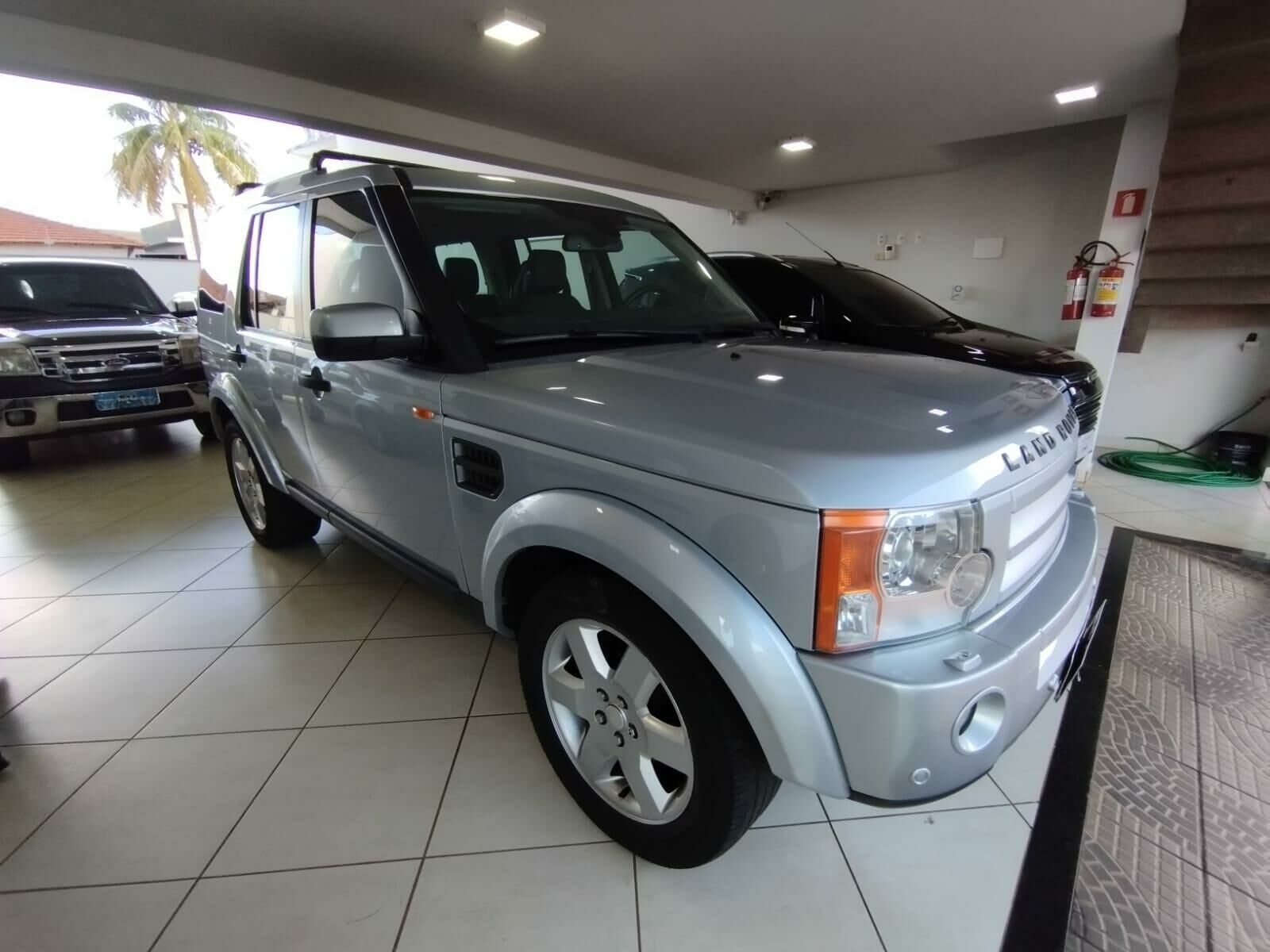 Imagem do veículo  LAND ROVER DISCOVERY 3 HSE